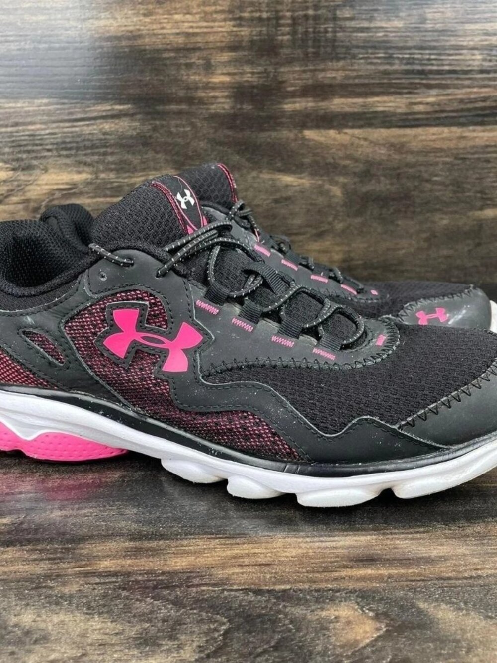 Under Armour Low-Top Sport Black Pink Sneakers Girl's Size 5.5Y 1237639-001